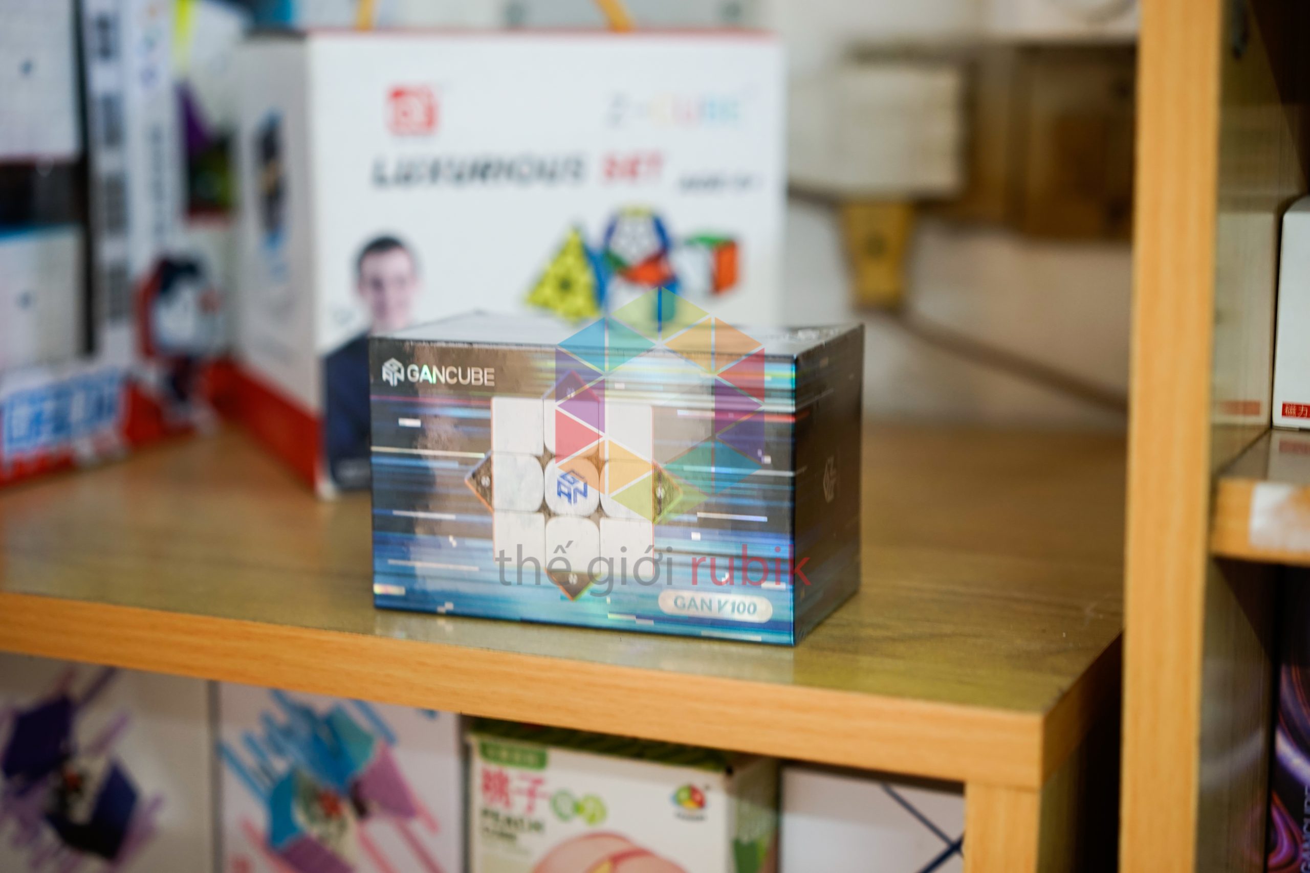 Gan V100 Maglev UV 3x3 1 (4)