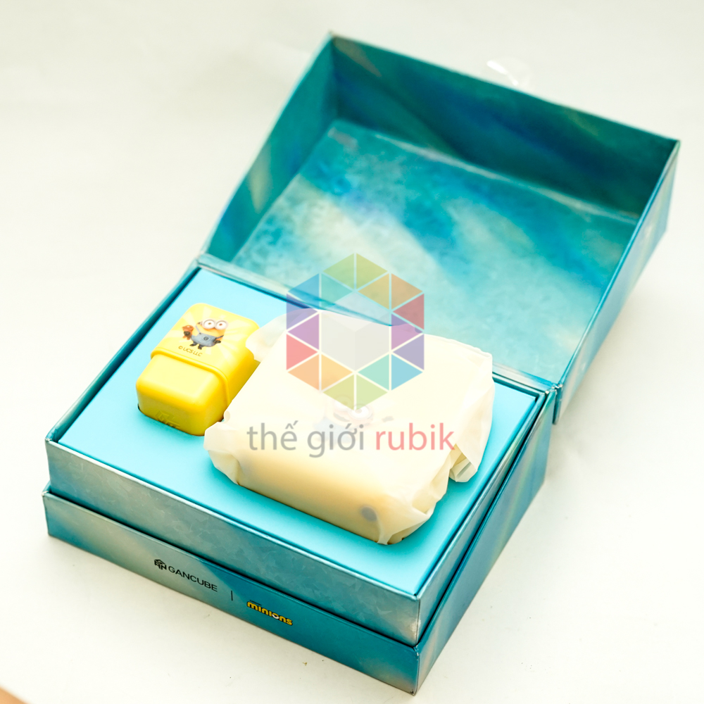Gan 356i4 3x3 Maglev UV (Minions) (2)